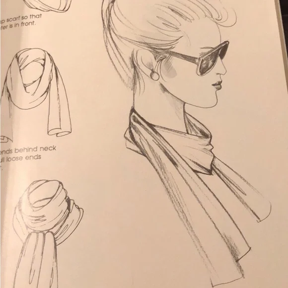 VTG Vera Neumann Elegant Pointed Ends Oblong Scarf. Peonies & Polkadot Design. - Picture 10 of 13